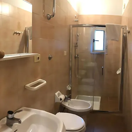 Il Pino Bed & Breakfast