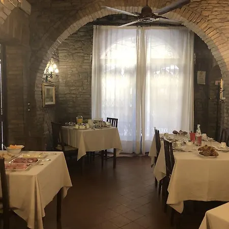 Il Pino Отель типа 