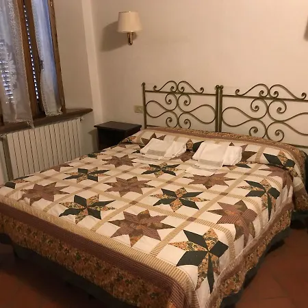 Il Pino Сан-Джиминьяно